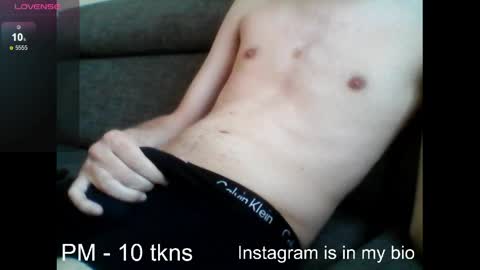 Snapshot of geil123569551 chatting on May 2026 05:40:02 PM geil123569551 online show from May 2026 05:40:02 PM