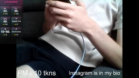 Snapshot of geil123569551 chatting on May 2026 08:42:01 AM geil123569551 online show from May 2026 08:42:01 AM