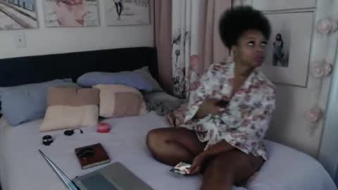 Snapshot of geishapaige chatting on October 2025 10:16:01 AM The Empress online show from October 2025 10:16:01 AM