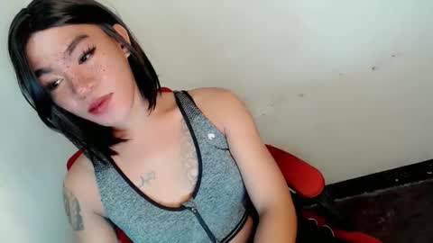 Snapshot of gelluxxx chatting on June 2026 04:13:01 AM gelo online show from June 2026 04:13:01 AM