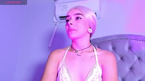 Snapshot of gemarodriguez_ chatting on February 2025 04:58:01 AM Gemma online show from February 2025 04:58:01 AM