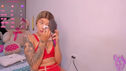 Snapshot of gemarodriguez_ chatting on October 2025 07:10:02 AM Gemma online show from October 2025 07:10:02 AM