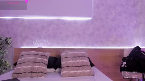 geminis muentes online show from January 2025 03:17:02 AM