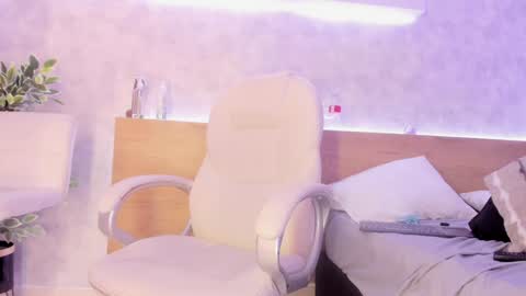 geminis muentes online show from January 2025 07:43:01 AM