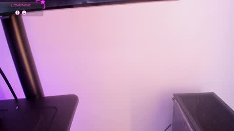 geminis muentes online show from February 2025 06:39:01 AM