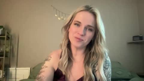 Gemma  Her Jewel online show from May 2026 01:00:02 AM