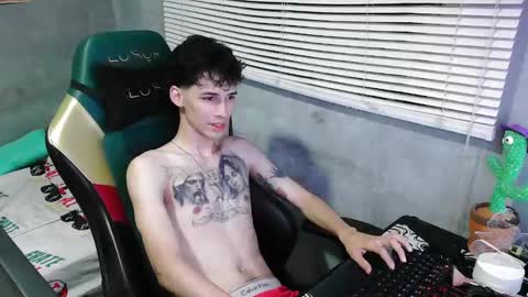 Snapshot of gendo_05 chatting on October 2025 12:41:02 AM GENDO online show from October 2025 12:41:02 AM