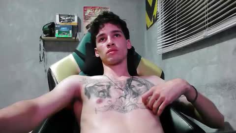 Snapshot of gendo_05 chatting on October 2025 11:34:01 PM GENDO online show from October 2025 11:34:01 PM