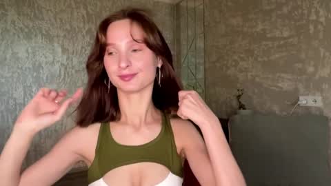 Riana online show from June 2026 01:14:01 PM