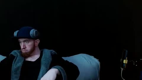 genitalwars online show from January 2026 01:05:02 PM