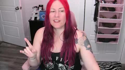 Snapshot of gennyrock chatting on June 2026 01:16:02 PM Genny Rock and online show from June 2026 01:16:02 PM