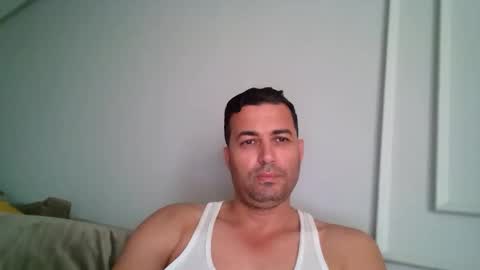 Snapshot of genteldevil chatting on September 2025 09:25:02 AM genteldevil online show from September 2025 09:25:02 AM