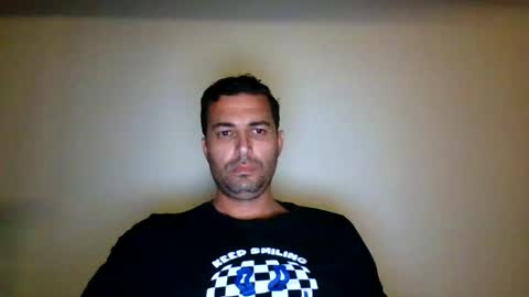 Snapshot of genteldevil chatting on October 2025 10:32:02 PM genteldevil online show from October 2025 10:32:02 PM