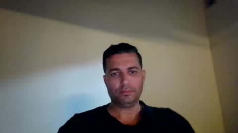 Snapshot of genteldevil chatting on November 2025 10:41:02 PM genteldevil online show from November 2025 10:41:02 PM