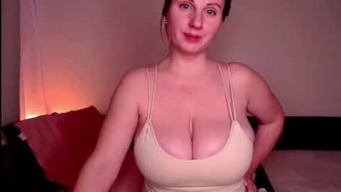 Chrisa online show from December 2024 11:45:01 AM