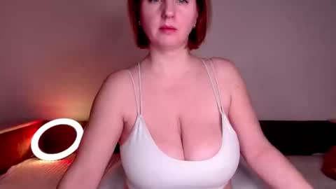 Chrisa online show from February 2025 04:27:01 AM