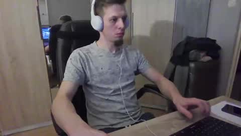 Gentlaman online show from February 2025 07:07:01 PM