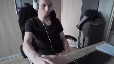 Gentlaman online show from February 2025 03:42:02 PM