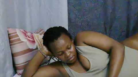 Snapshot of georgeous_kimberly chatting on September 2025 06:52:02 PM georgeous_kimberly online show from September 2025 06:52:02 PM