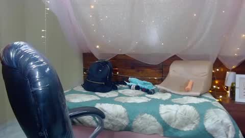 GEORGE online show from February 2025 12:51:01 AM