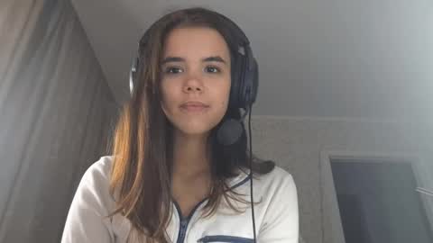Snapshot of georgettecoraham chatting on September 2025 10:10:01 PM Alia online show from September 2025 10:10:01 PM