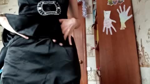 Ellie online show from March 2026 12:16:02 PM