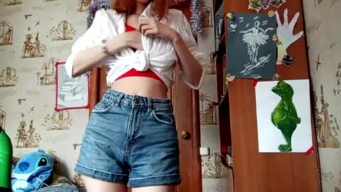 Ellie online show from April 2026 05:45:02 AM