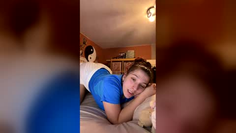 Georgina Moor online show from March 2026 09:27:02 PM