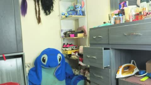 georgiss_ online show from May 2026 07:22:02 PM