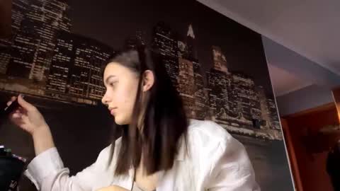 Emily online show from September 2025 08:41:01 AM