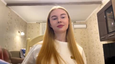 Amelia online show from September 2025 04:00:01 PM