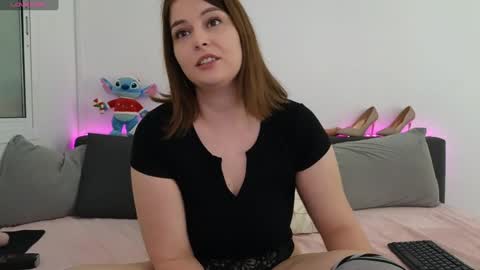 Nadine online show from January 2025 05:16:02 PM