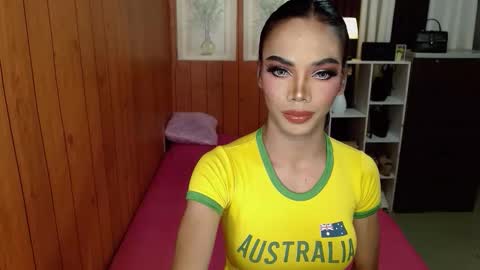 Sidneymorens online show from November 2025 07:26:01 PM