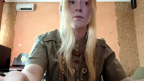 Kate online show from April 2026 11:33:02 PM