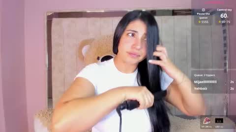 Danna Astrom online show from January 2026 10:37:01 PM