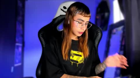 Sara online show from September 2025 05:40:02 PM