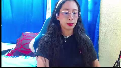 Snapshot of gia_leinn chatting on June 2026 09:04:01 PM Gia online show from June 2026 09:04:01 PM