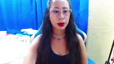 Snapshot of gia_leinn chatting on July 2026 06:23:02 PM Gia online show from July 2026 06:23:02 PM