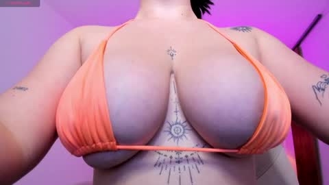 Gia lowry online show from January 2025 05:56:01 PM