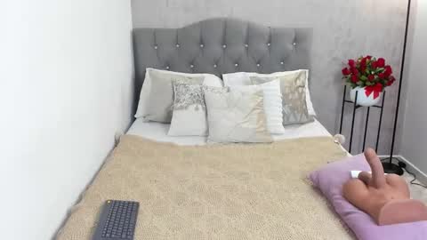 Gia online show from February 2026 05:21:01 PM