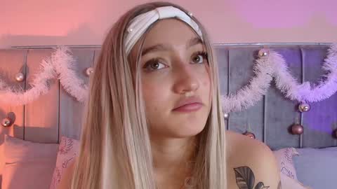 Gia online show from December 2024 05:55:01 PM