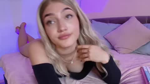 Gia online show from January 2025 05:49:02 PM