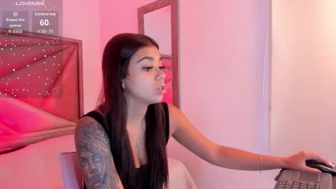 Gia  online show from December 2025 06:12:02 PM