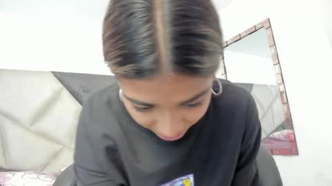 Gia  online show from April 2026 06:05:01 PM