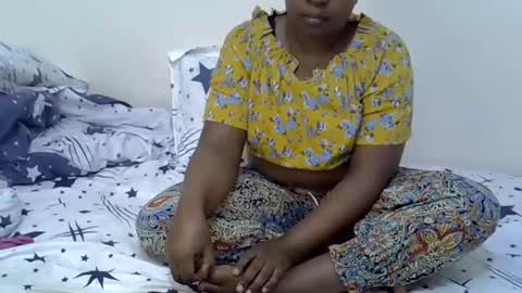 Giannah online show from December 2024 05:01:01 AM