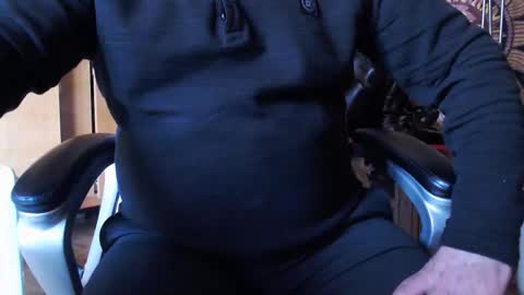 Gianni9000000 online show from April 2026 11:49:01 AM