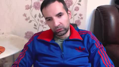 Snapshot of gianni_lion chatting on May 2026 05:08:01 PM Gianni online show from May 2026 05:08:01 PM