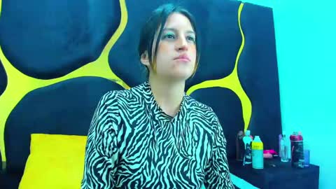 GiaRoussel online show from March 2025 02:08:02 PM