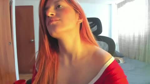 GiaRoussel online show from May 2026 03:31:02 PM