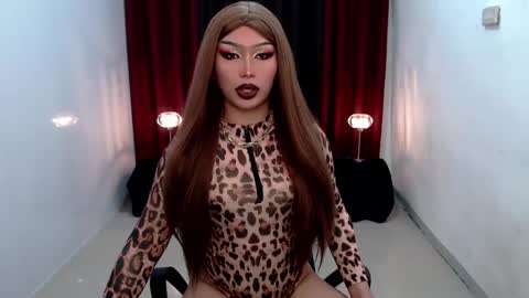 Gia X online show from December 2024 06:22:01 AM